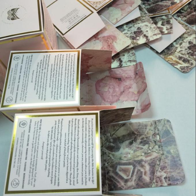 Премиум упаковка продукта по уходу за кожей