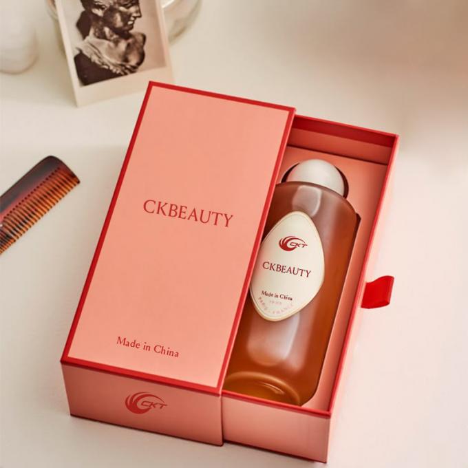 Конструктивная упаковочная коробка с вставкой